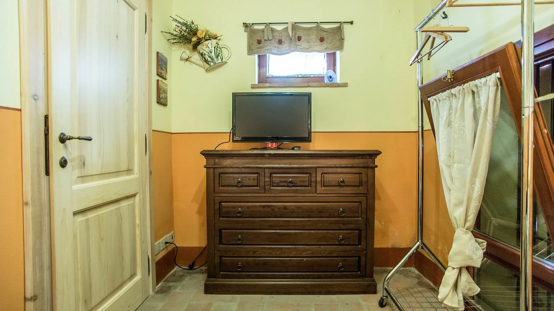 Farm stay Borgo San Giuliano Villa Bagno Roselle Italy